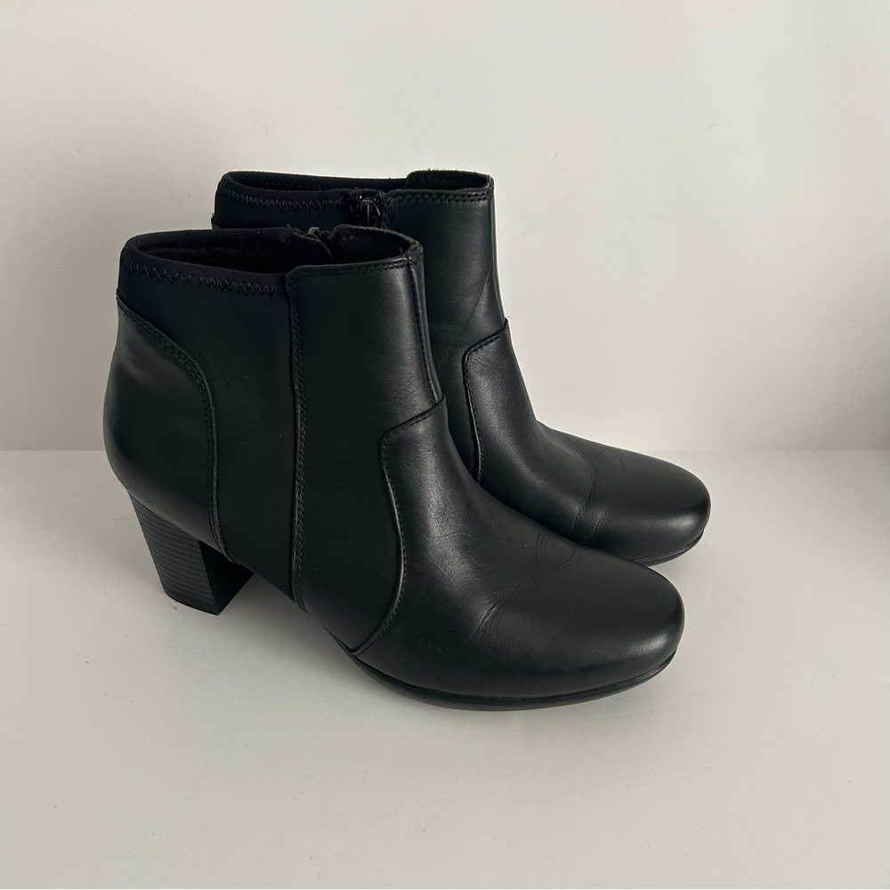 Clark’s Black Leather Boots | Size 9